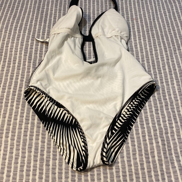 Kenneth Cole NY Peak-a-Boo SwimSuit - Picture 6 of 6